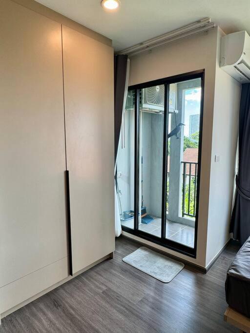 Apartamento Modern Near Icon Siam & Bts Krung Thonburi Bangkok